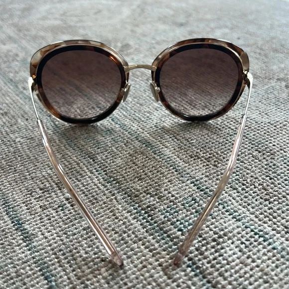 COPY - Prada sunglasses - Picture 2 of 13